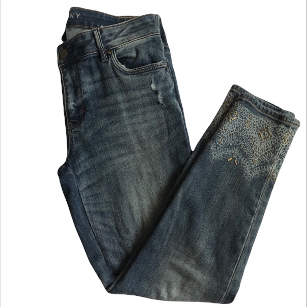 White House Black Market Skinny Crop Jeans